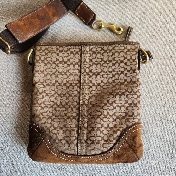 COACH 2008 Brown signature C jacquard swingpack with suede trim and brass - Picture 3 of 13